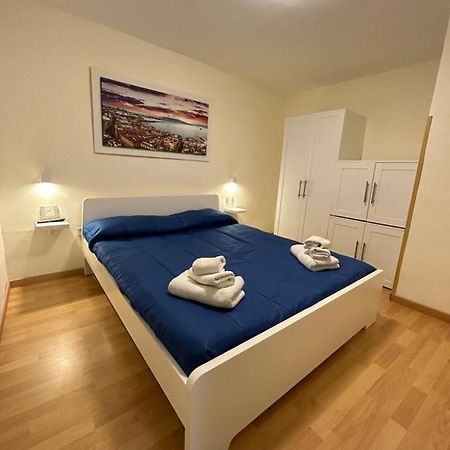 Casa Mattia Apartment Наполи Екстериор снимка