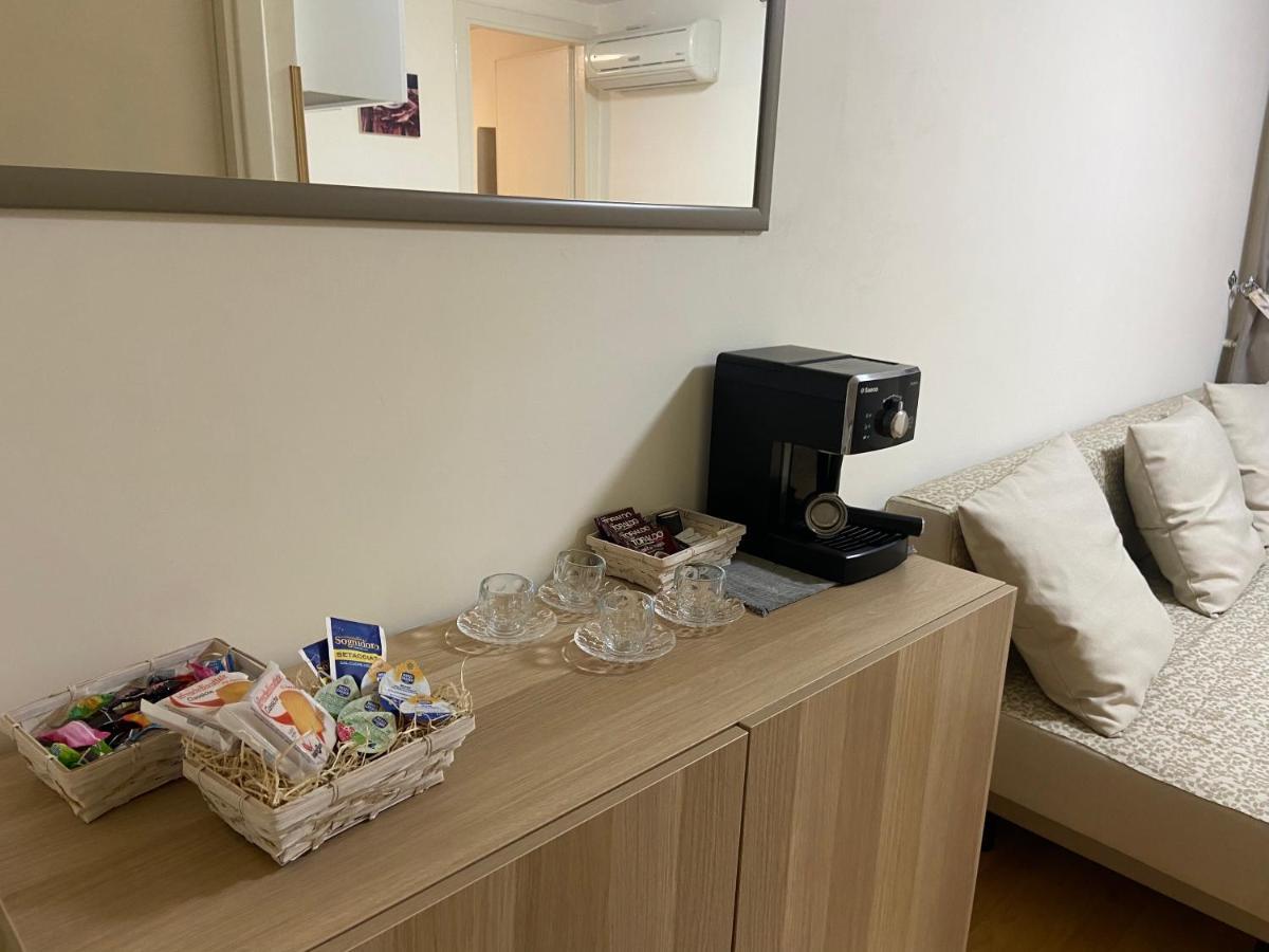 Casa Mattia Apartment Наполи Екстериор снимка