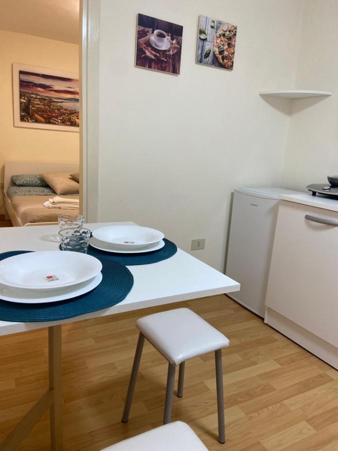 Casa Mattia Apartment Наполи Екстериор снимка