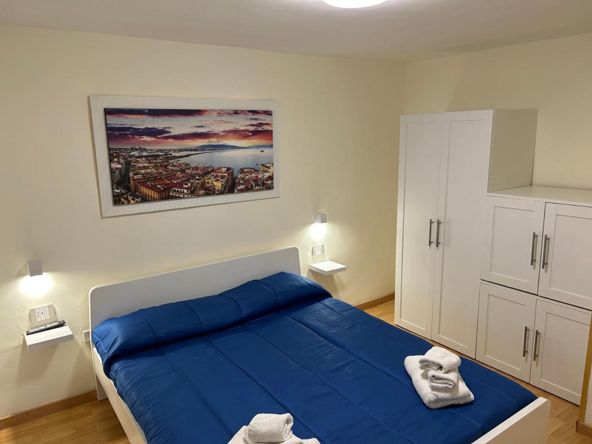 Casa Mattia Apartment Наполи Екстериор снимка